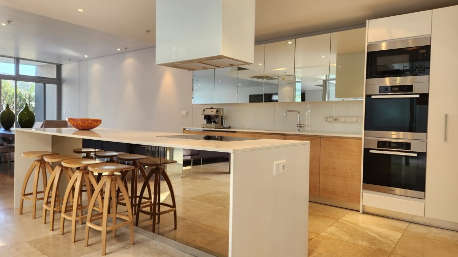 To Let 3 Bedroom Property for Rent in Gardens Western Cape
